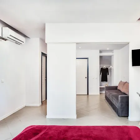 Atrium Hotel 4*