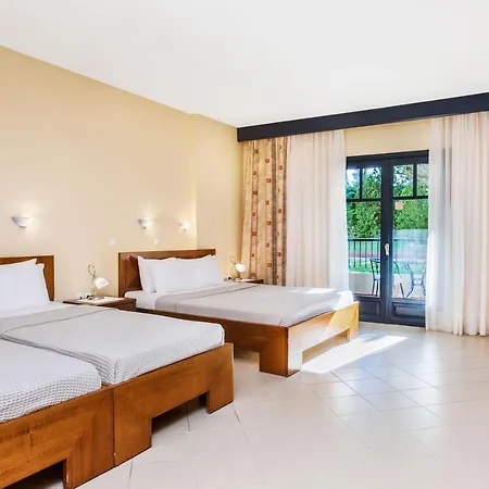 فندق Atrium 4*