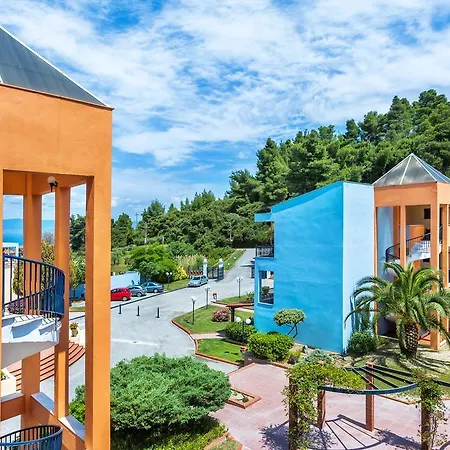 Отель Atrium 4*