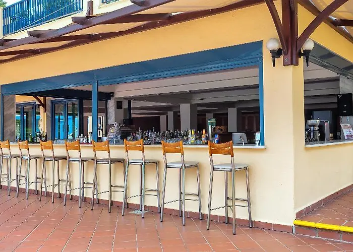 Atrium Hotel