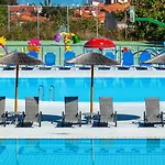 Atrium Hotel 4*