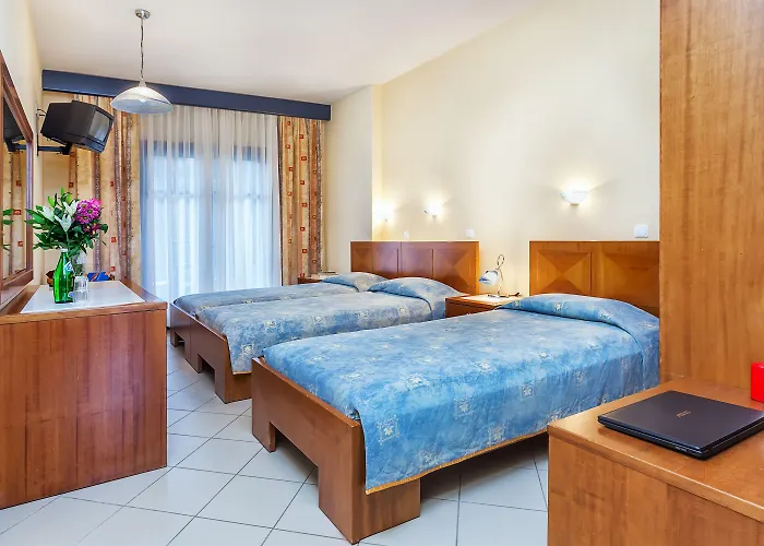 Atrium 4*