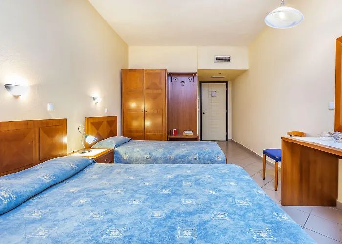 Atrium Hotel 4*